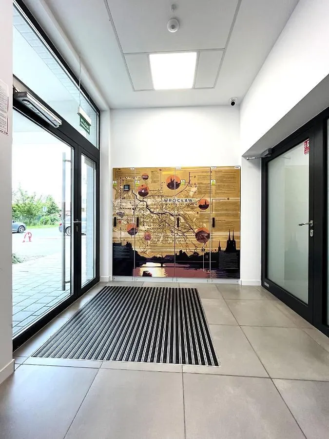 Zarembowicza Apt 36 - Self Check-In 20H - Parking &Lift Wrocław 0*,